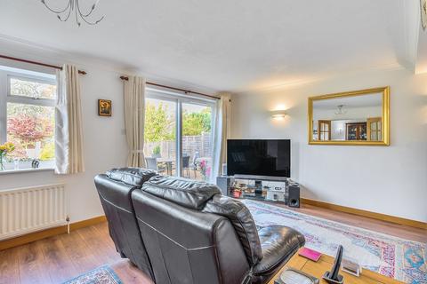 4 bedroom detached house for sale, Hatherwood, Leatherhead