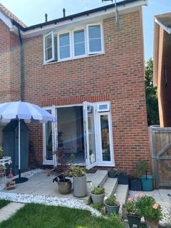 2 bedroom semi-detached house for sale, Henry Close, Ash, Aldershot