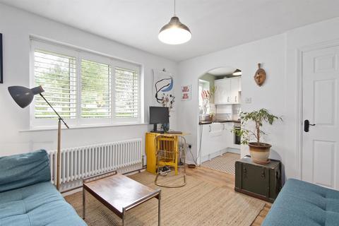 1 bedroom flat for sale, Bream Close, London, N179DW