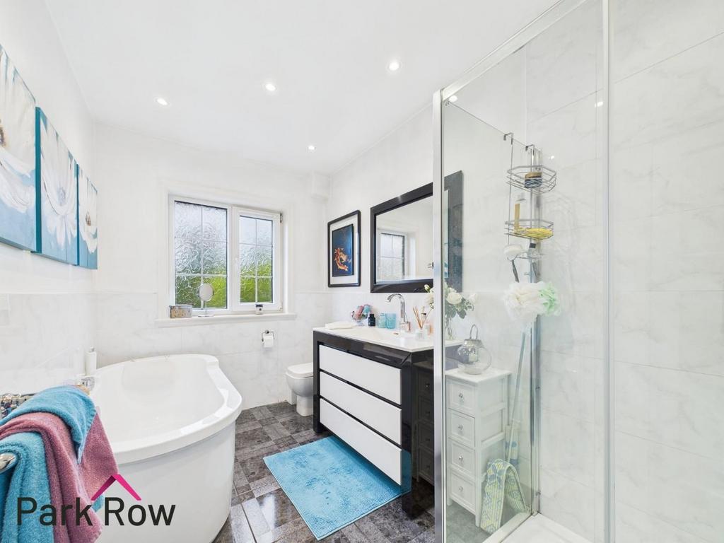 Family bathroom