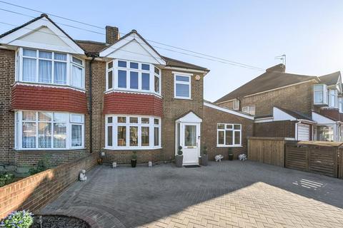 46 Boundaries Road, Feltham, TW13 5DT