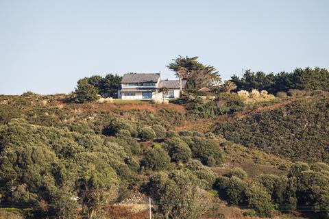 4 bedroom detached house for sale, Le Chemin des Monts de la Mare, St. Peter, Jersey