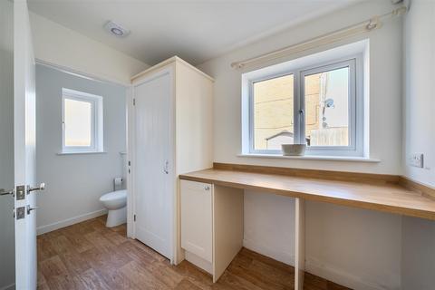 undefined, Richards Close, Wellington