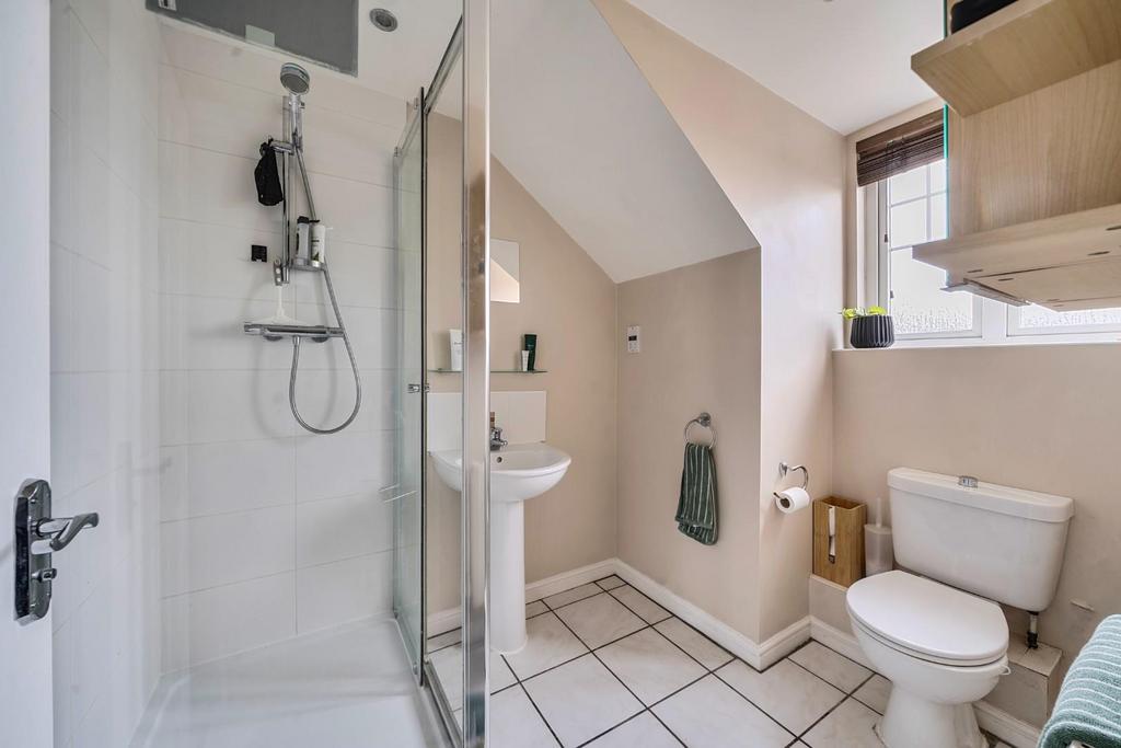 Ensuite.jpg