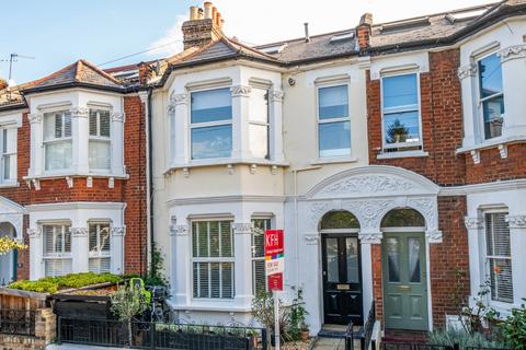 Whitehall Gardens, Chiswick, London, W4