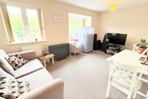 2 bedroom flat for sale, Wake Green Road, Birmingham B13