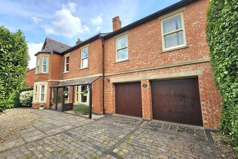 undefined, Oxstalls Lane, Longlevens, Gloucester