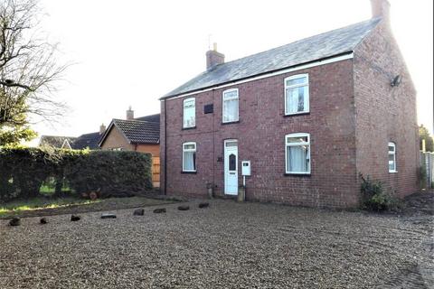 4 bedroom detached house for sale, 20 Roman Bank, Moulton Seas End, Spalding, Lincolnshire, PE12 6LG
