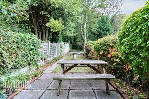14 White Lane, Chapeltown, Sheffield, S35 2YH