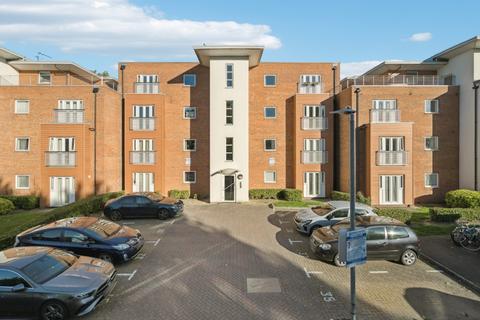 undefined, Hawkes Close, Slough SL3