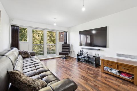 undefined, Hawkes Close, Slough SL3