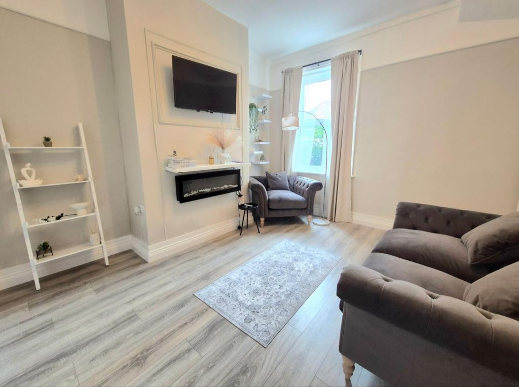 Dining/Sitting room