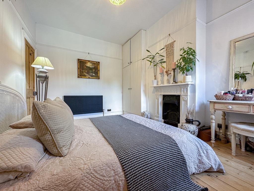 Bed 1 (3)