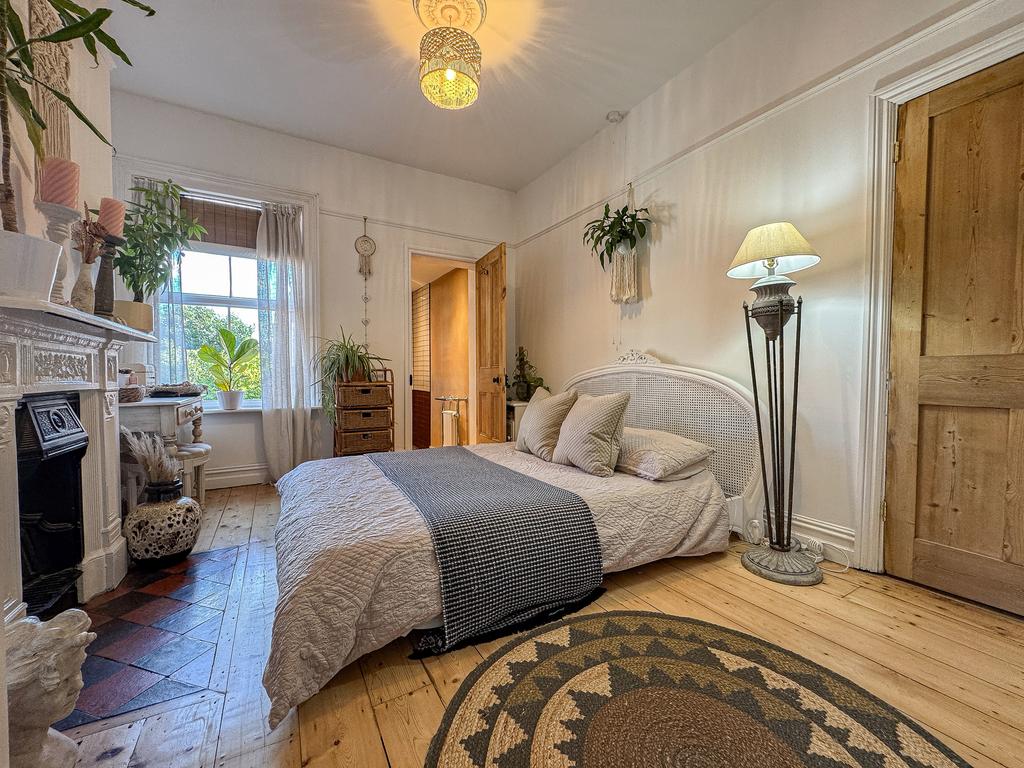 Bed 1