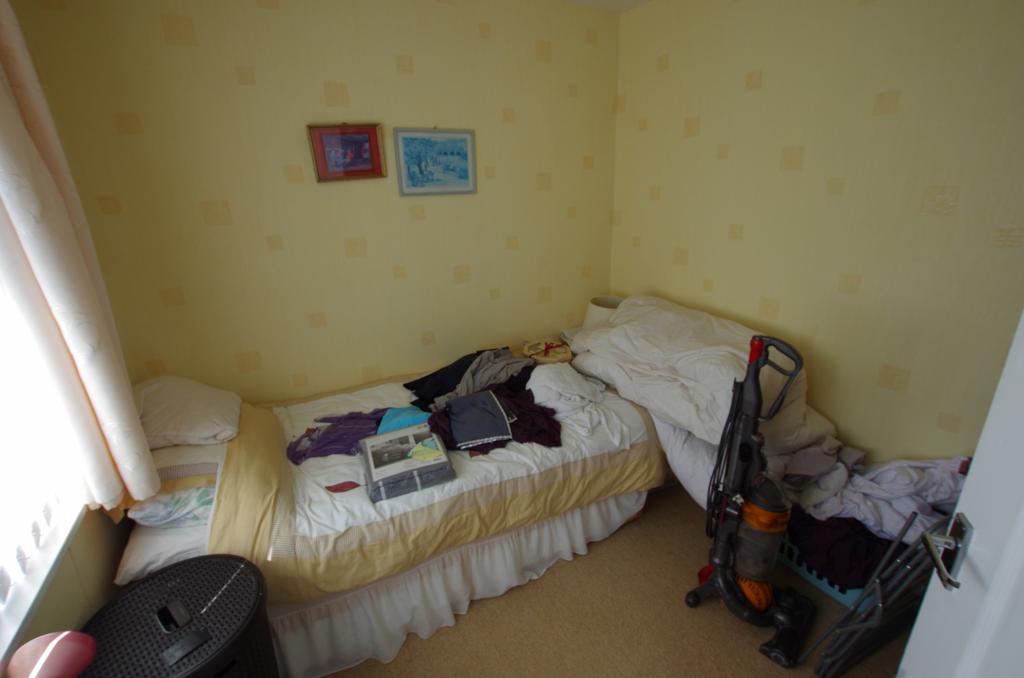 Large Single Bedroom