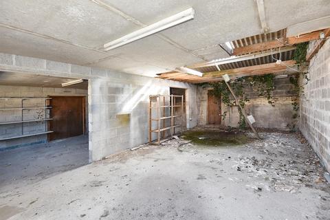undefined, Hunger Hill, East Stour, Gillingham