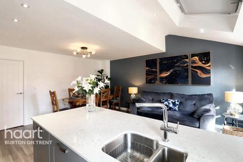 3 bedroom detached house for sale, Thorneywood Road, Drakelow, Burton on Trent