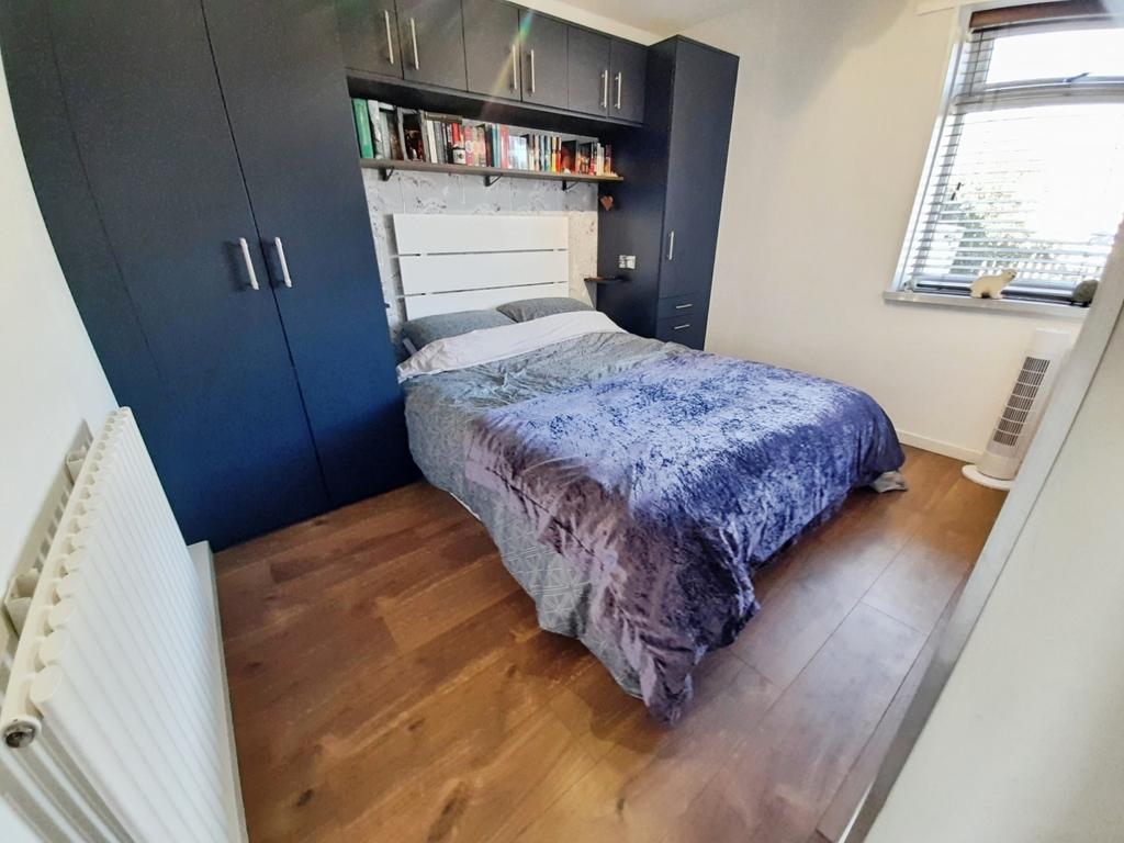 Pbox-bedroom-343370.jpg
