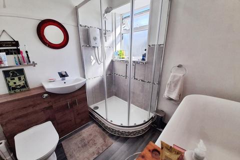 3 bedroom semi-detached house for sale, Main Street, Upton, Gainsborough