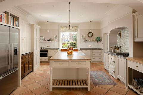 7 bedroom detached house for sale, The Old Vicarage, Market Place, Easingwold