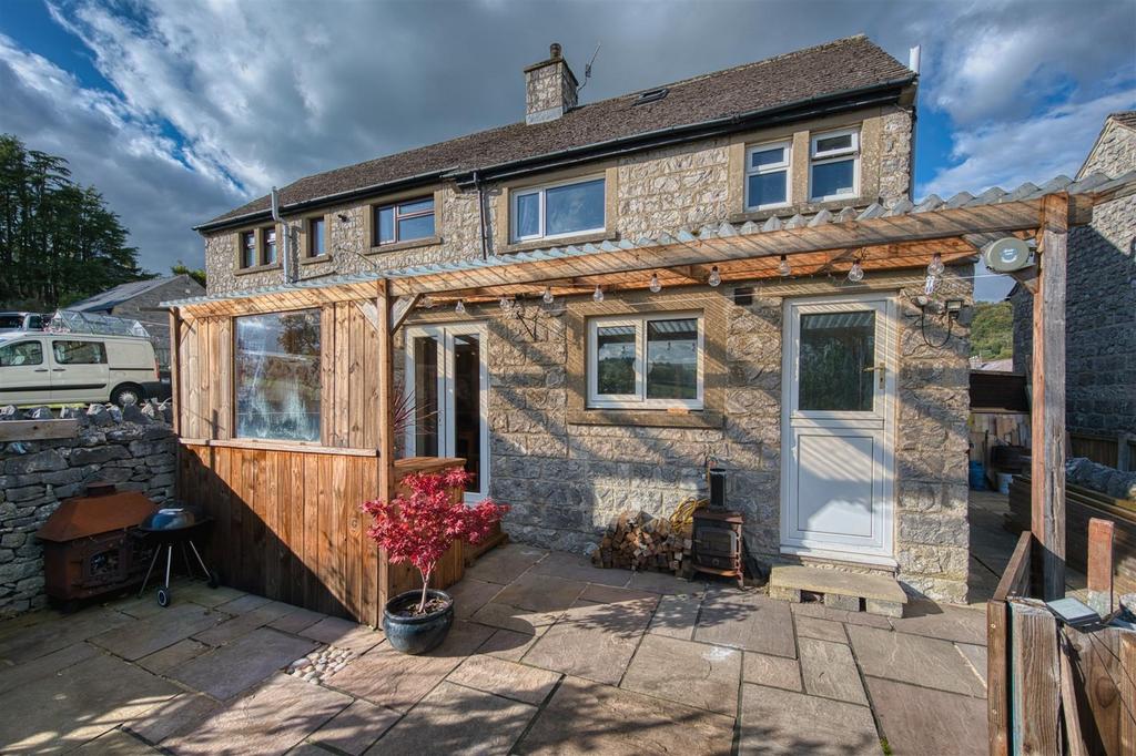 Saxton Mee 40 New Close 0040.jpg