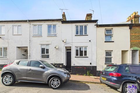 3 bedroom terraced house for sale, Castle Road, Chatham