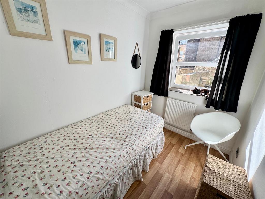 Bedroom 2.jpg