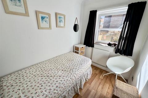 2 bedroom flat for sale, 30 Blenheim Terrace, Scarborough