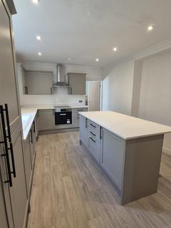 4 bedroom end of terrace house for sale, De La Beche Road, Sketty, Swansea, SA2