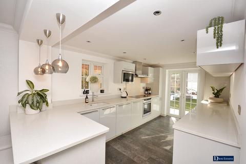 4 bedroom detached house for sale, Romney Chase, Emerson Park, Hornchurch, RM11