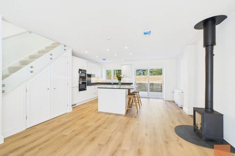 undefined, St Agnes- Beautifully Refurbished Cottage