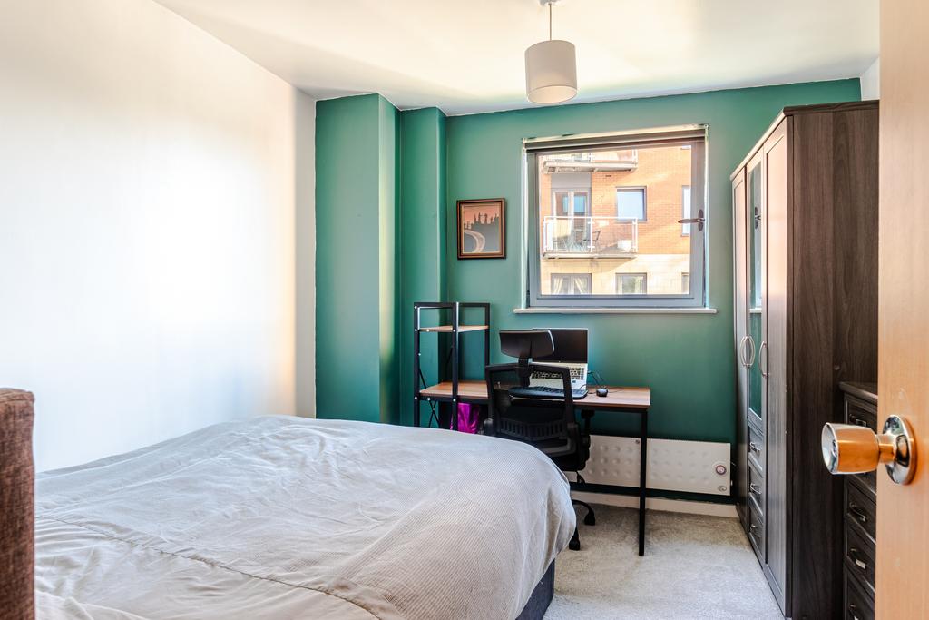 Bedroom2a