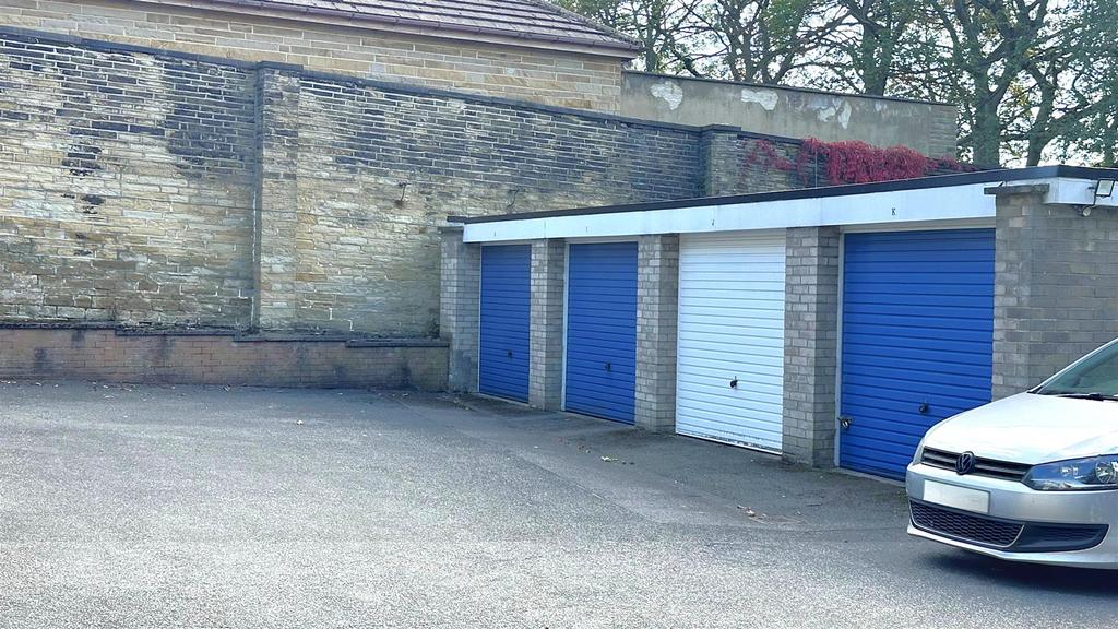 Garage.jpg