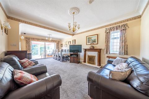4 bedroom detached house for sale, Sandhill Oval, Leeds, West Yorkshire