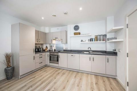 2 bedroom flat for sale, Capitol Way, London NW9