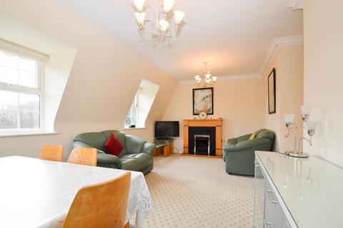 2 bedroom apartment for sale, Wellington Lodge, Windsor