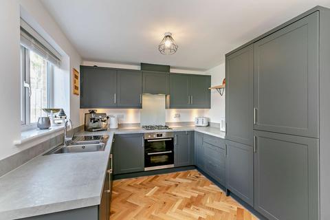 3 bedroom detached house for sale, Twine Road, Wakefield, West Yorkshire