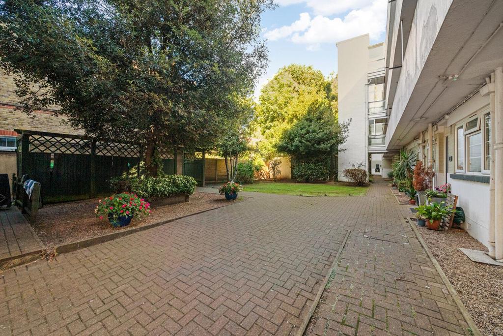 IMG 4802-2-1500x1000.jpg