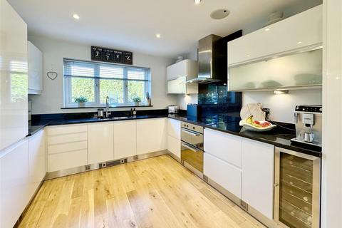 5 bedroom detached house for sale, Henry Moore Court, Woolley Grange, Barnsley, S75 5QS