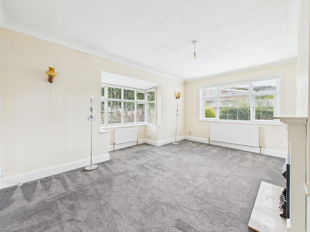 CAM04899 G0-PR0199-STILL014.jpg