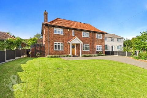 undefined, The Street, Brockdish, Diss