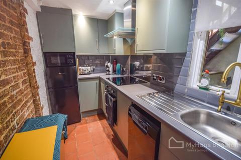 1 bedroom apartment to rent, Regency Square, Brighton