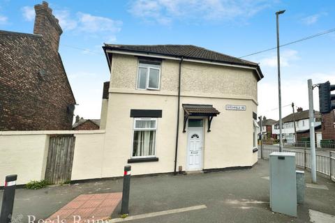 2 bedroom end of terrace house for sale, Ditchfield Road, Cheshire WA8