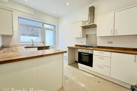 2 bedroom end of terrace house for sale, Ditchfield Road, Cheshire WA8