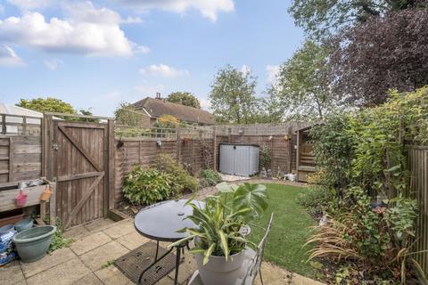 2 bedroom end of terrace house for sale, Rectory Walk, Storrington, RH20