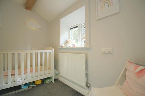 12 North Fold, Bradford, BD10 9PD