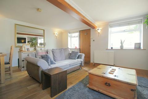 12 North Fold, Bradford, BD10 9PD