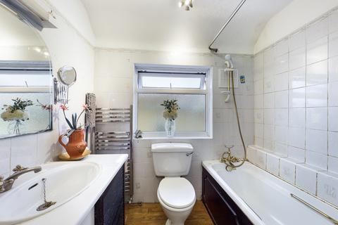 undefined, The Fairway, Ruislip, HA4