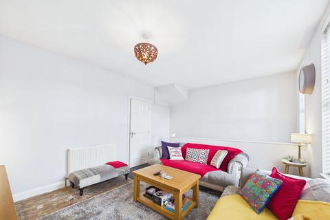 4 bedroom end of terrace house for sale, Goshen Road, Torquay