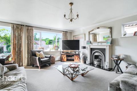 4 bedroom detached house for sale, The Boreen, Headley Down